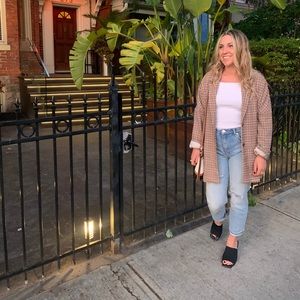 Meet your Posher, Darilyn